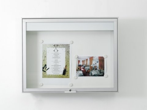 Wandvitrine verlicht